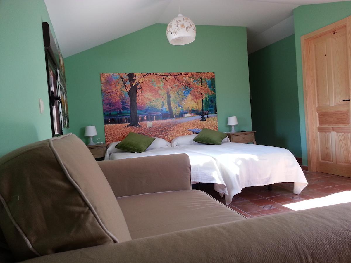 Hotel Rural La Casa Del Tio Telesforo Trescasas Ruang foto