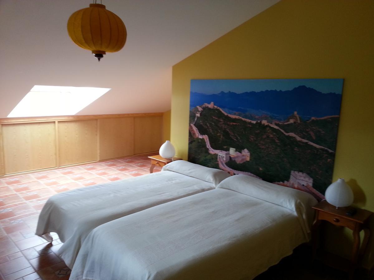 Hotel Rural La Casa Del Tio Telesforo Trescasas Bagian luar foto